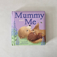 Children's book titled 'Mummy and Me' with bear illustrations on a light gray background